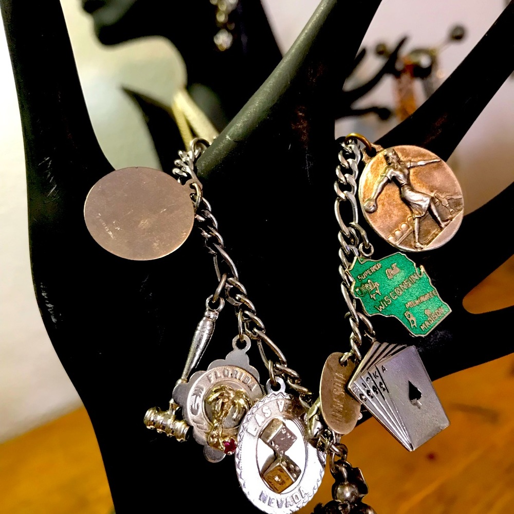 Vintage .925 sterling silver charm bracelet